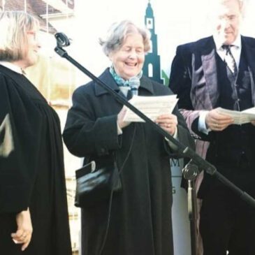 Ersten Ziegelsteine für die Garnisonkirche sind gemauert.